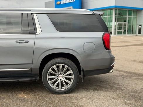 Used 2021 GMC Yukon XL Denali image 12