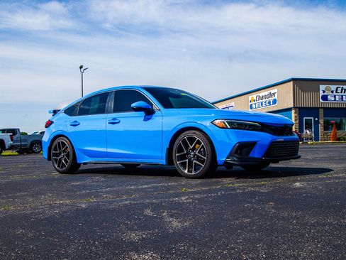 Used 2022 Honda Civic Sport Touring image 9
