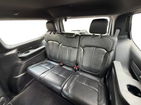 Used 2024 Jeep Wagoneer Series II AWD/4WD image 25