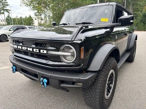 Used 2022 Ford Bronco Outer Banks w/ Sasquatch Package AWD/4WD image 1