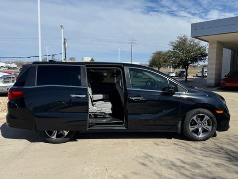 Used 2019 Honda Odyssey Touring image 10