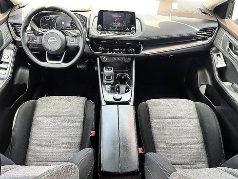 Certified 2021 Nissan Rogue SV AWD/4WD image 16