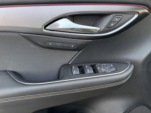 Certified 2025 Buick Envision Sport Touring image 14