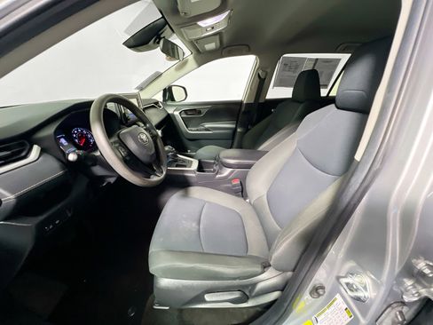 Used 2022 Toyota RAV4 LE image 14