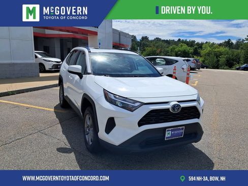 Used 2022 Toyota RAV4 XLE w/ Convenience Package AWD/4WD image 11