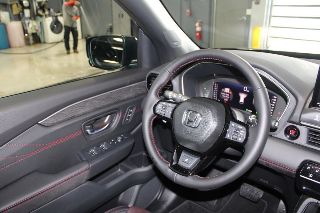 New 2026 Honda Pilot Black Edition image 33