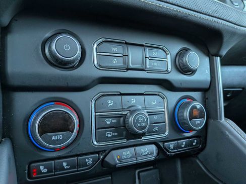 Used 2023 Chevrolet Tahoe Premier w/ Premium Package 2 image 31