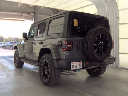 Used 2023 Jeep Wrangler Unlimited Sahara AWD/4WD image 4