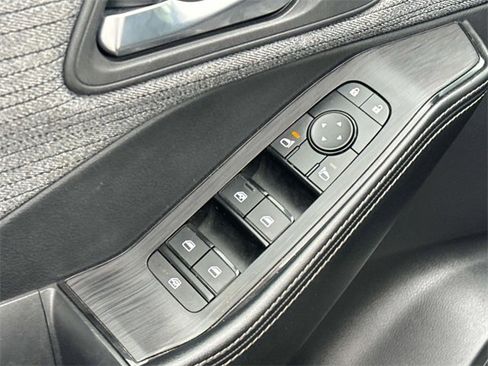 Certified 2023 Nissan Rogue SV image 25