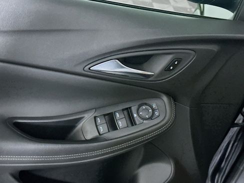 Used 2025 Buick Encore GX Preferred image 15