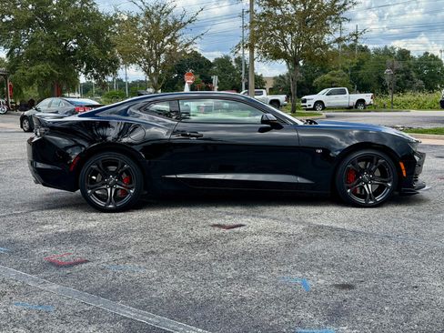 Used 2023 Chevrolet Camaro SS RWD image 6