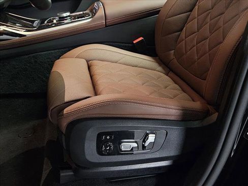New 2026 BMW X7 xDrive40i AWD/4WD image 4