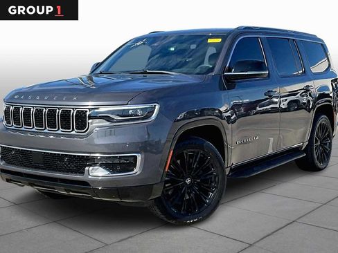 Used 2023 Jeep Wagoneer 2WD image 1