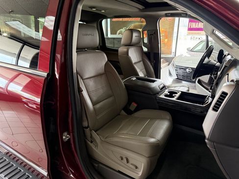Used 2016 GMC Sierra 1500 Denali w/ Enhanced Driver Alert Package AWD/4WD image 30