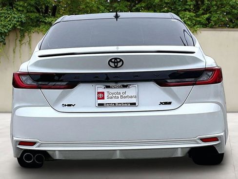 Used 2025 Toyota Camry XSE FWD image 6