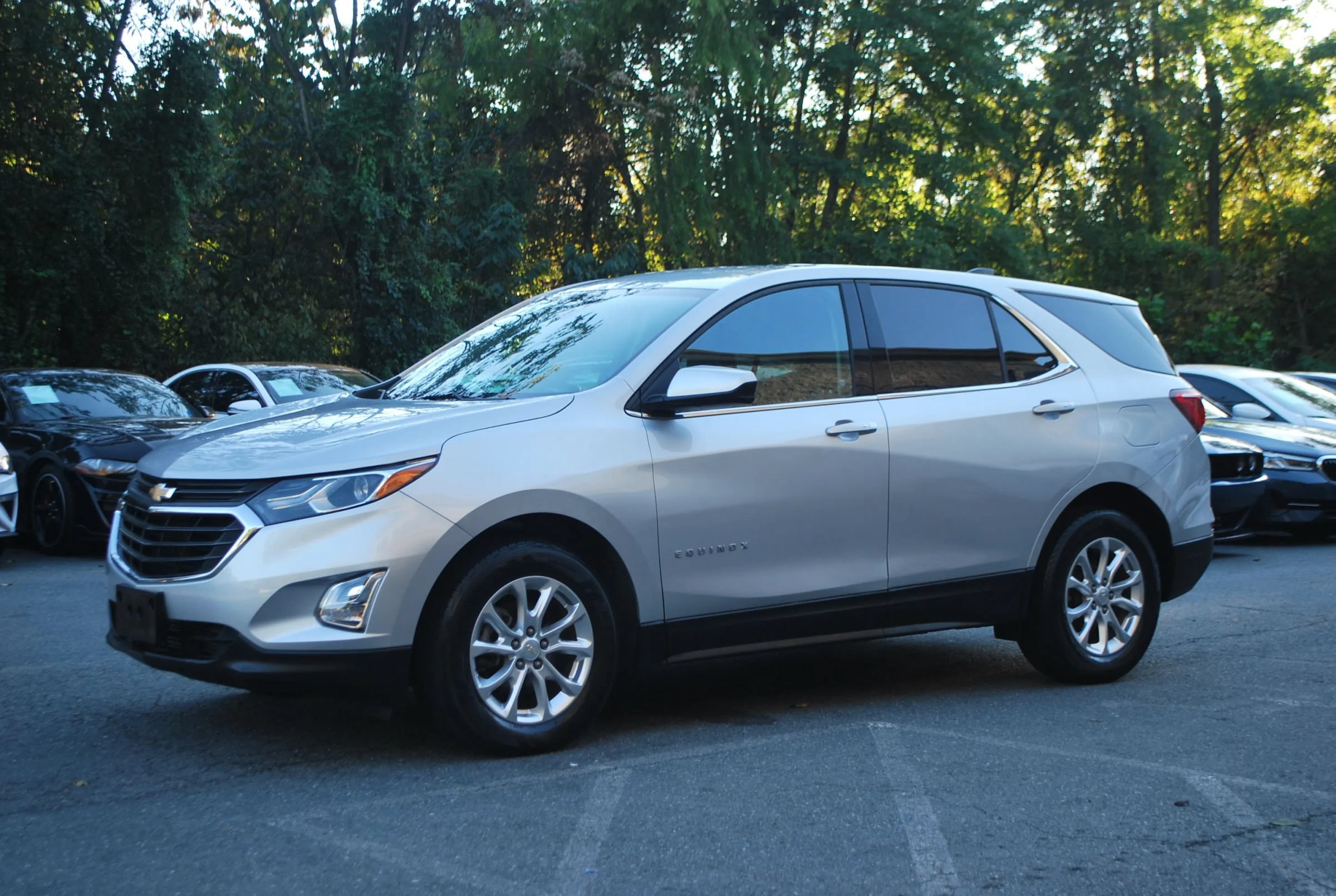 Used 2020 Chevrolet Equinox LT FWD image 3