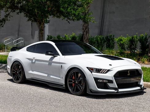 Used 2022 Ford Mustang Shelby GT500 w/ Technology Package RWD image 6