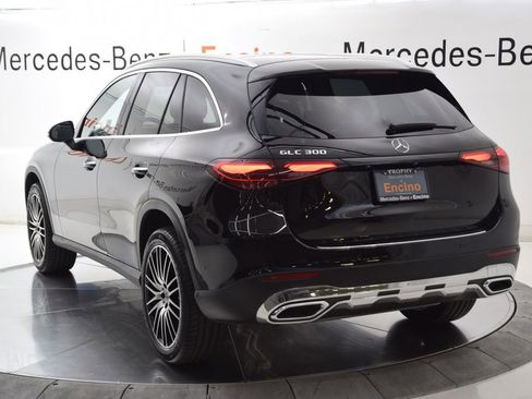 Certified 2026 Mercedes-Benz GLC 300 image 4