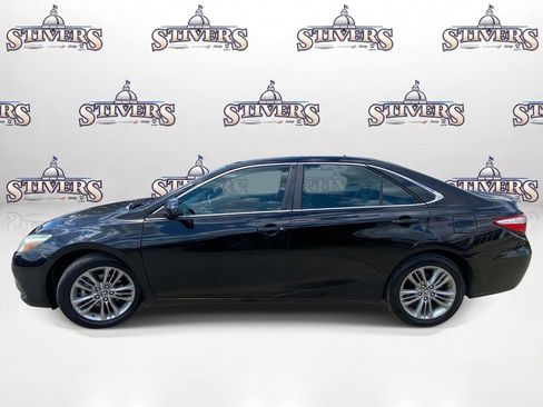 Used 2015 Toyota Camry SE FWD image 5