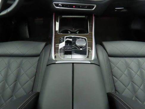 Used 2025 BMW X5 xDrive40i image 16