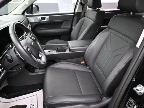 Used 2025 Hyundai Santa Fe SEL AWD/4WD image 23