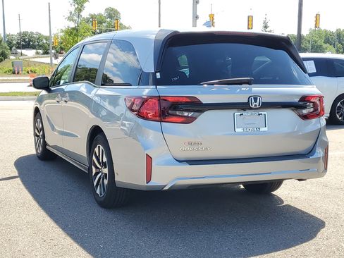 Certified 2025 Honda Odyssey EX-L image 2