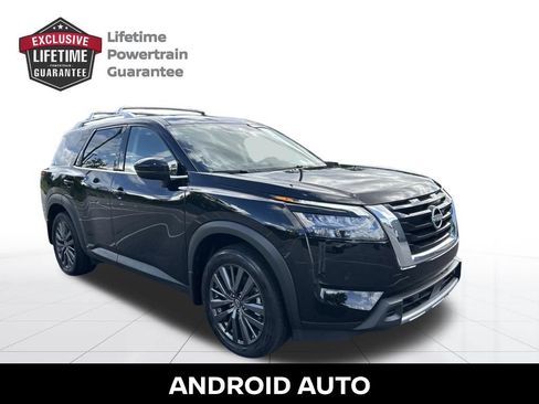 Certified 2025 Nissan Pathfinder SL w/ SL Premium Package AWD/4WD image 9