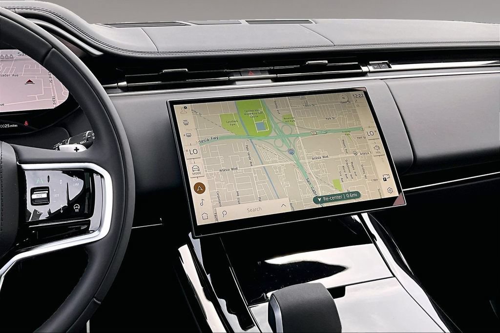 New 2026 Land Rover Range Rover Sport SE AWD/4WD image 6
