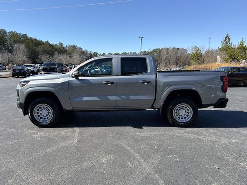 Used 2025 Chevrolet Colorado W/T image 8