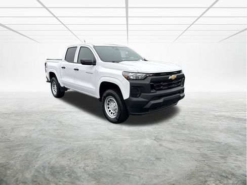 Used 2025 Chevrolet Colorado W/T image 1