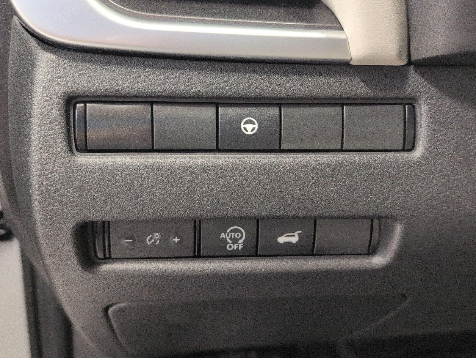 Used 2023 Nissan Rogue SV w/ SV Premium B Package AWD/4WD image 11