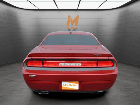 Used 2009 Dodge Challenger R/T RWD image 3