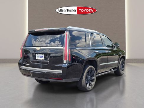 Used 2016 Cadillac Escalade Premium RWD image 8