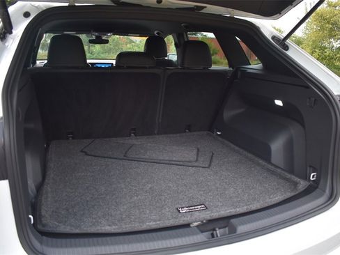 Used 2024 Volkswagen Atlas Cross Sport SE image 20