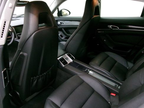 Used 2014 Porsche Panamera 4 AWD/4WD image 17