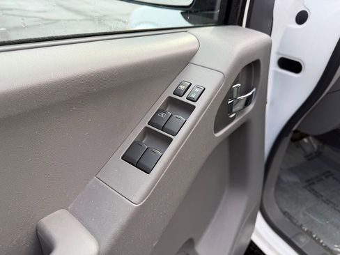 Used 2016 Nissan Frontier SV w/ SV Value Truck Package image 14