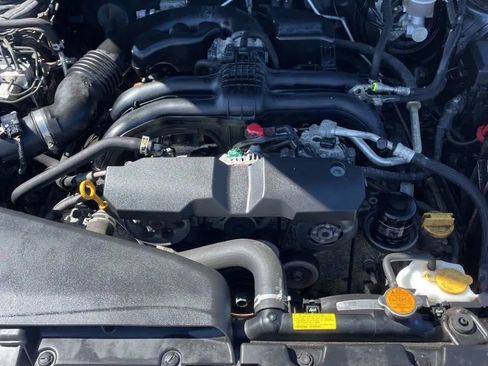 Used 2013 Subaru Outback 2.5i Limited image 19