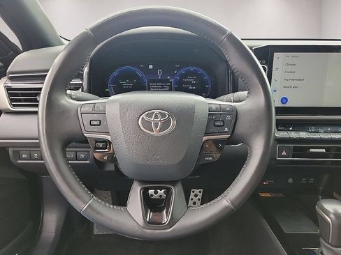 Used 2025 Toyota Camry XSE FWD image 19