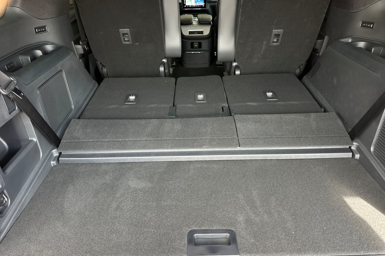 New 2026 Lincoln Navigator Reserve w/ Jet Appearance Package AWD/4WD image 15