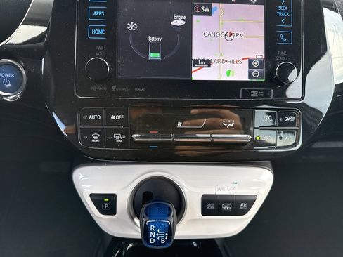 Used 2017 Toyota Prius Prime Plus image 12