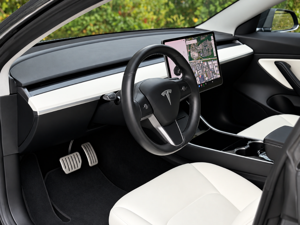 Used 2018 Tesla Model 3 Performance AWD/4WD image 12