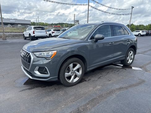 Used 2020 Audi Q3 2.0T Premium w/ Convenience Package AWD/4WD image 8