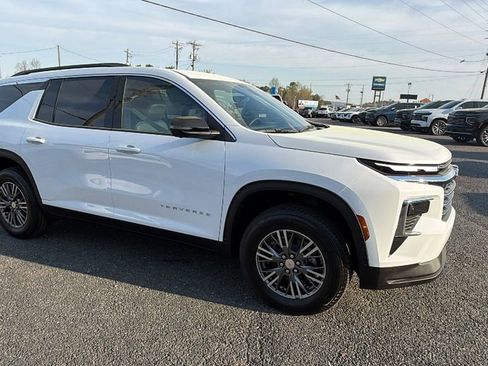 New 2026 Chevrolet Traverse LT w/ Driver Confidence Package image 3