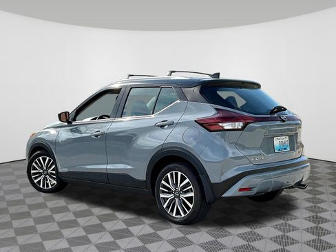 Certified 2022 Nissan Kicks SV w/ Interior Electronics Package FWD image 4