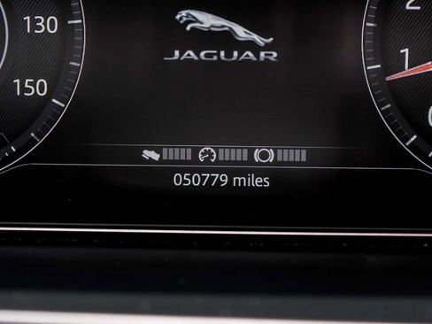 Used 2020 Jaguar E-PACE SE AWD/4WD image 21