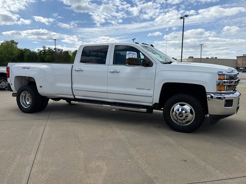 Used 2015 Chevrolet Silverado 3500 LTZ w/ Duramax Plus Package AWD/4WD image 29