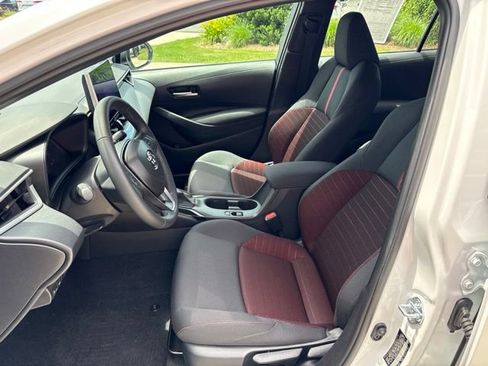 Used 2026 Toyota Corolla SE w/ SE Package FWD image 24