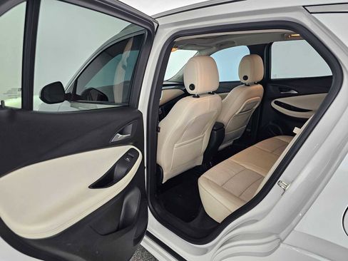 Used 2020 Buick Encore GX Essence w/ Experience Buick Package FWD image 15