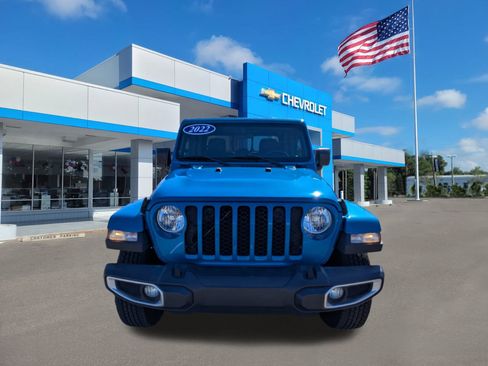 Used 2022 Jeep Gladiator Sport image 2