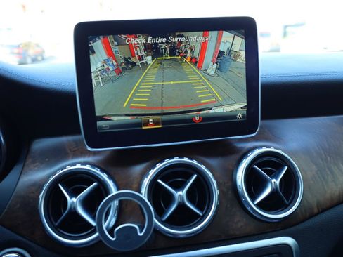Used 2016 Mercedes-Benz GLA 45 AMG 4MATIC image 23